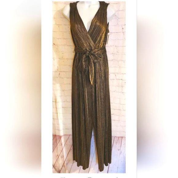 NWT Vanessa Virginia for Anthropologie Gold Crinkle Metallic Jumpsuit Sz.XS $198 - Picture 1 of 8